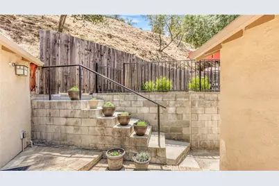 1232 E Elmwood Avenue, Burbank, CA 91501 - Photo 46