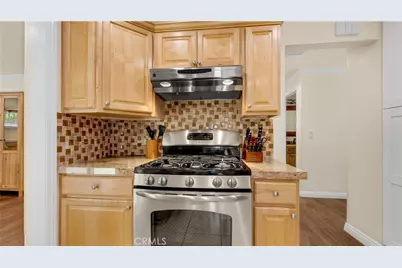 1232 E Elmwood Avenue, Burbank, CA 91501 - Photo 28