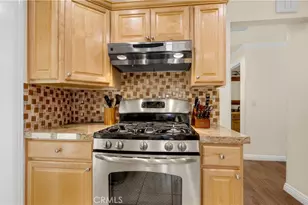 1232 E Elmwood Ave, Burbank, CA 91501 - Photo 28