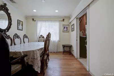 7792 Shadyspring, Burbank, CA 91504 - Photo 8