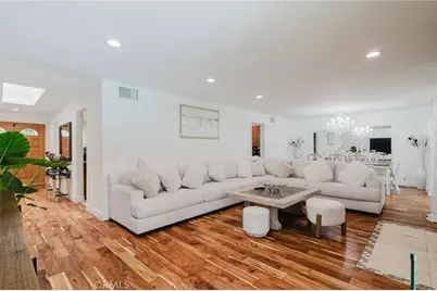 19240 Knapp Street, Northridge, CA 91324 - Photo 8