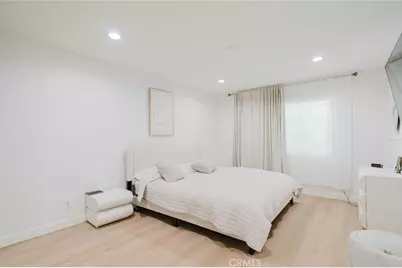 19240 Knapp Street, Northridge, CA 91324 - Photo 24