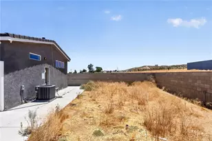 11152 E Ave V 12, Littlerock, CA 93543 - Photo 16