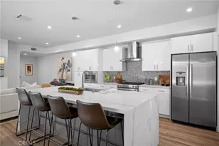 11490 Cumpston St, North Hollywood, CA 91601 - Photo 10