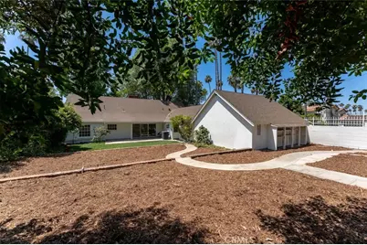 203 E Mountain, Glendale, CA 91207 - Photo 22