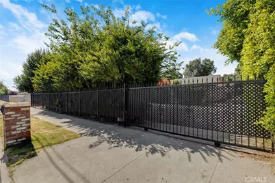 19000 Strathern, Reseda, CA 91335 - Photo 2
