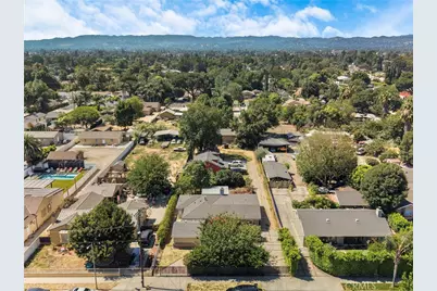 19000 Strathern, Reseda, CA 91335 - Photo 36