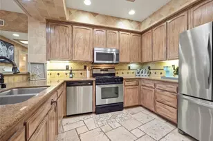 12067 Guerin St, Studio City, CA 91604 - Photo 10
