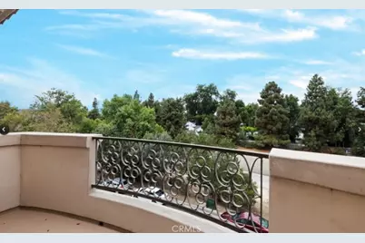 12067 Guerin Street #305, Studio City, CA 91604 - Photo 2