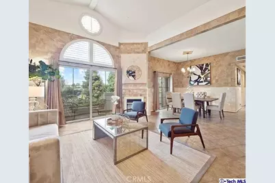 12067 Guerin Street #305, Studio City, CA 91604 - Photo 2