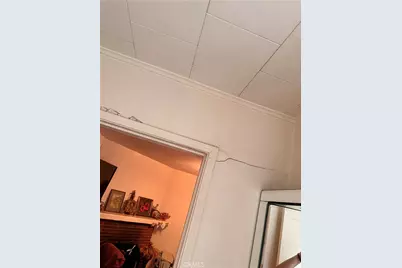 13627 Hart, Van Nuys, CA 91405 - Photo 2