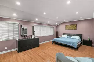 7764 Via Capri, Burbank, CA 91504 - Photo 36