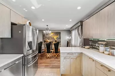 7764 Via Capri, Burbank, CA 91504 - Photo 16