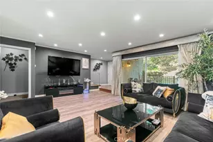 7764 Via Capri, Burbank, CA 91504 - Photo 8