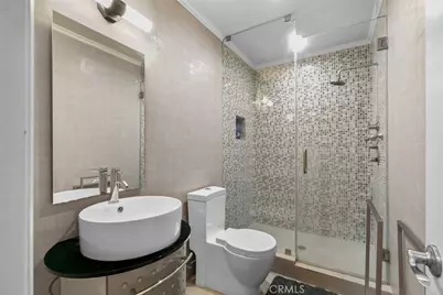 7764 Via Capri, Burbank, CA 91504 - Photo 34