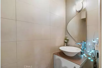 7764 Via Capri, Burbank, CA 91504 - Photo 22