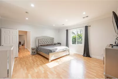6973 Varna Avenue, Van Nuys, CA 91405 - Photo 22