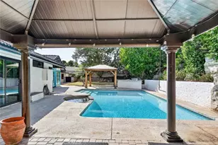 20001 Hiawatha St, Chatsworth, CA 91311 - Photo 58