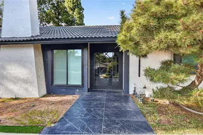 20001 Hiawatha Street, Chatsworth, CA 91311 - Photo 4