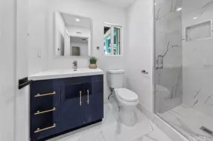 20001 Hiawatha St, Chatsworth, CA 91311 - Photo 46