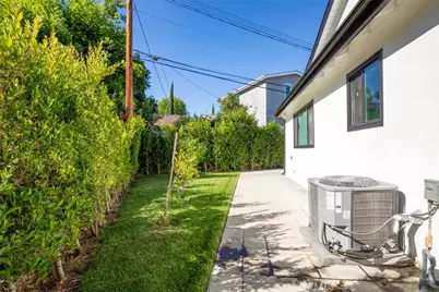 8352 Capps, Northridge, CA 91324 - Photo 44