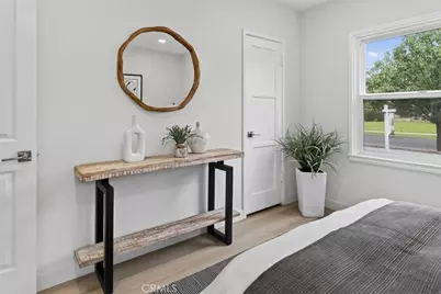 210 N Naomi Street, Burbank, CA 91505 - Photo 18