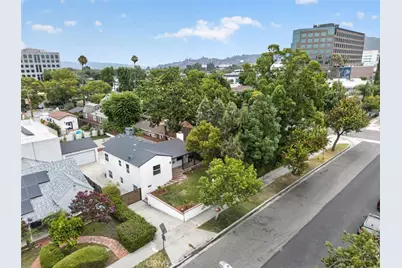 210 N Naomi Street, Burbank, CA 91505 - Photo 44