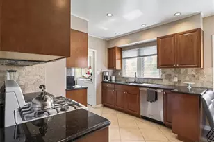 945 Rosemount, Glendale, CA 91207 - Photo 20