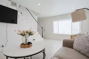 251 W Dryden St, Glendale, CA 91202 - Photo 12