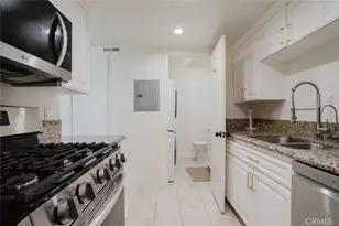 251 W Dryden St, Glendale, CA 91202 - Photo 22