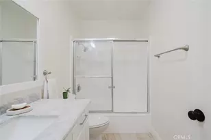 251 W Dryden St, Glendale, CA 91202 - Photo 30