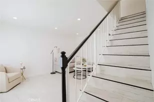 251 W Dryden St, Glendale, CA 91202 - Photo 14