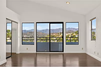 1425 Columbia Dr, Glendale, CA 91205 - Photo 32