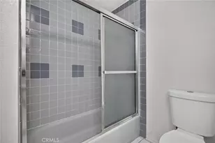 1425 Columbia Dr, Glendale, CA 91205 - Photo 28