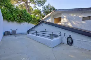1425 Columbia Dr, Glendale, CA 91205 - Photo 42