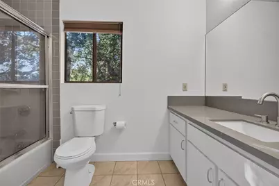 1425 Columbia Dr, Glendale, CA 91205 - Photo 38