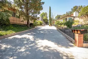 1523 Colina Dr, Glendale, CA 91208 - Photo 2