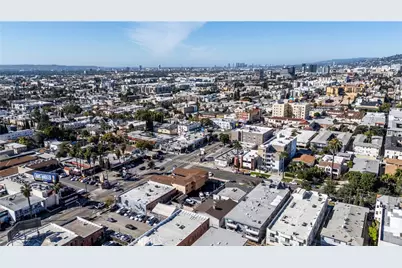 1716 Winona Boulevard, Los Angeles, CA 90027 - Photo 24
