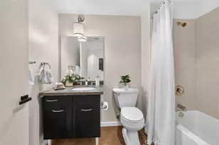 250 N First Street, Burbank, CA 91502 - Photo 48