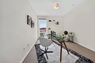 250 N First Street, Burbank, CA 91502 - Photo 32