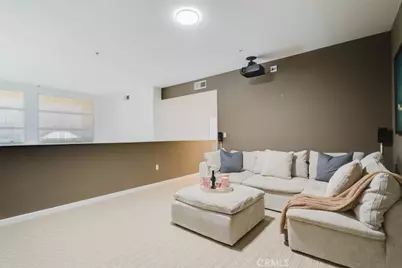 250 N First Street #524, Burbank, CA 91502 - Photo 32