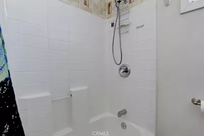 13158 Carl, Pacoima, CA 91331 - Photo 14