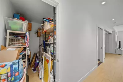 400 S Broadway, Los Angeles, CA 90013 - Photo 16