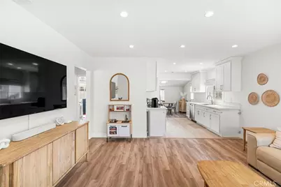 7118 Valmont Street, Tujunga, CA 91042 - Photo 8