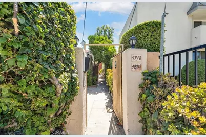 4918 Cahuenga, North Hollywood, CA 91601 - Photo 38