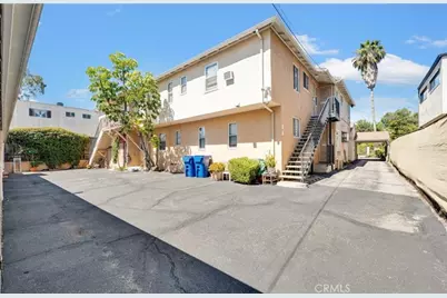 4918 Cahuenga, North Hollywood, CA 91601 - Photo 32