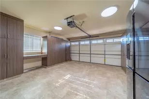 902 E Walnut Ave, Burbank, CA 91501 - Photo 16
