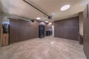 902 E Walnut Ave, Burbank, CA 91501 - Photo 18