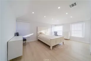902 E Walnut Ave, Burbank, CA 91501 - Photo 8