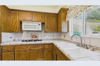 11246 Denivelle Place, Tujunga, CA 91042 - Photo 22